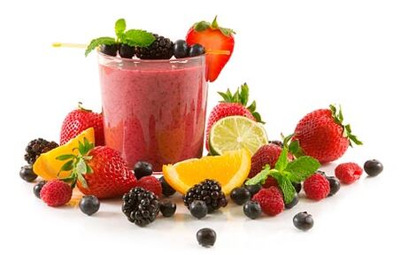 Fruchtsaft und Beeren zur schnellen Gewichtsabnahme