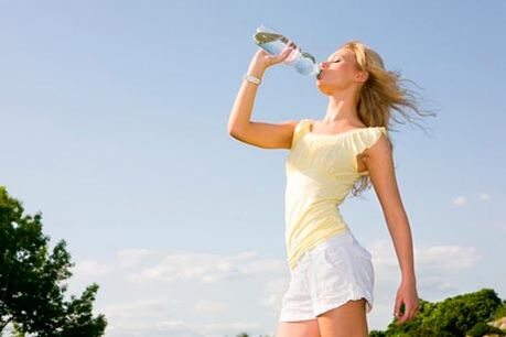 Trinkwasser zur schnellen Gewichtsabnahme